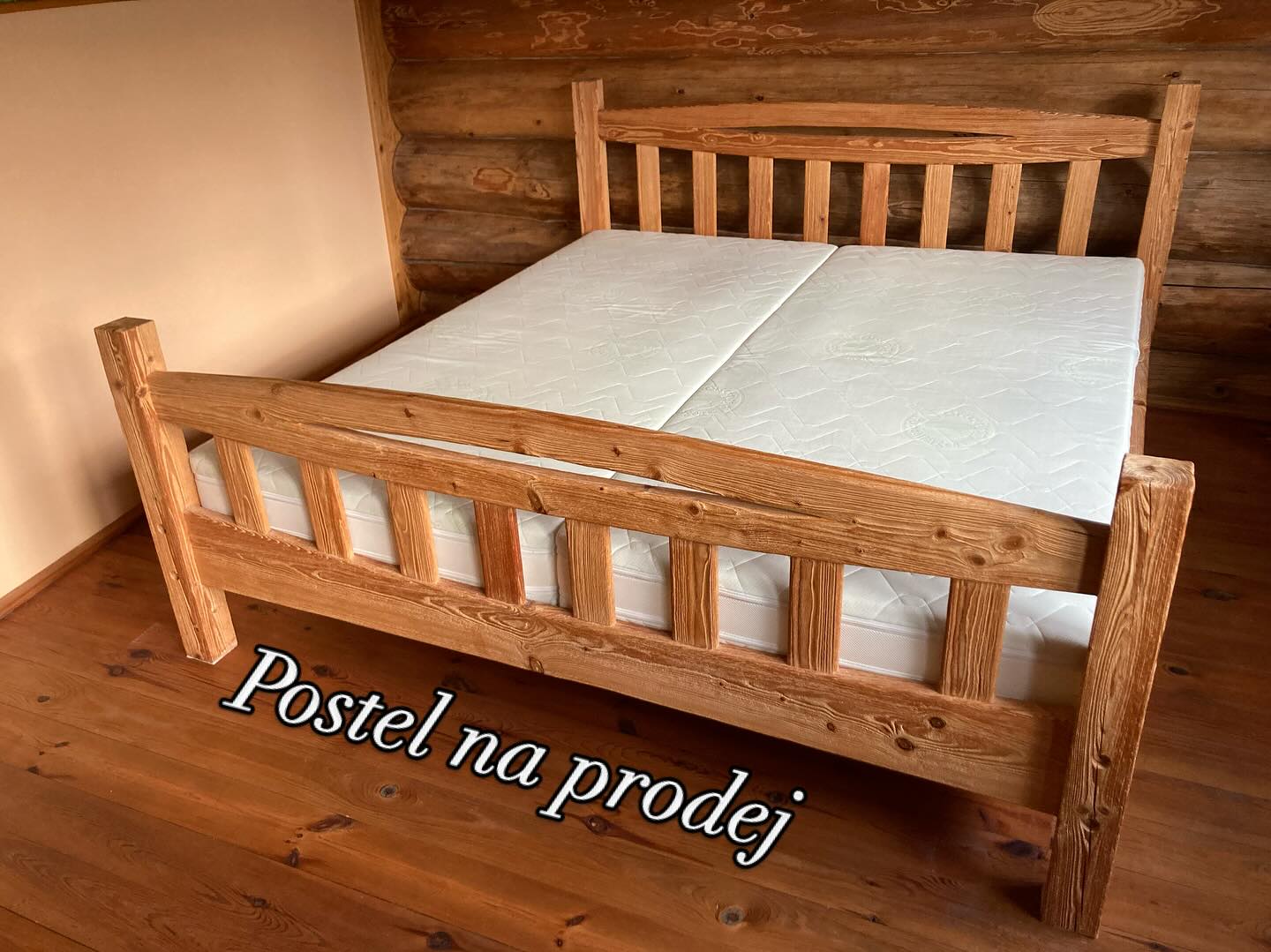 Postel ze smrkového masivu